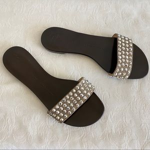 Giuseppe Zanotti Crystal Embellished Metallic Silver slide sandals